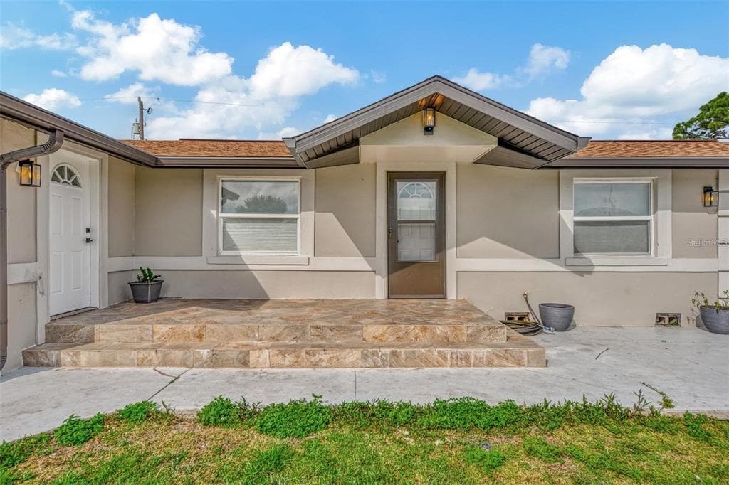 Primary Photo - 304 San Carlos Ave