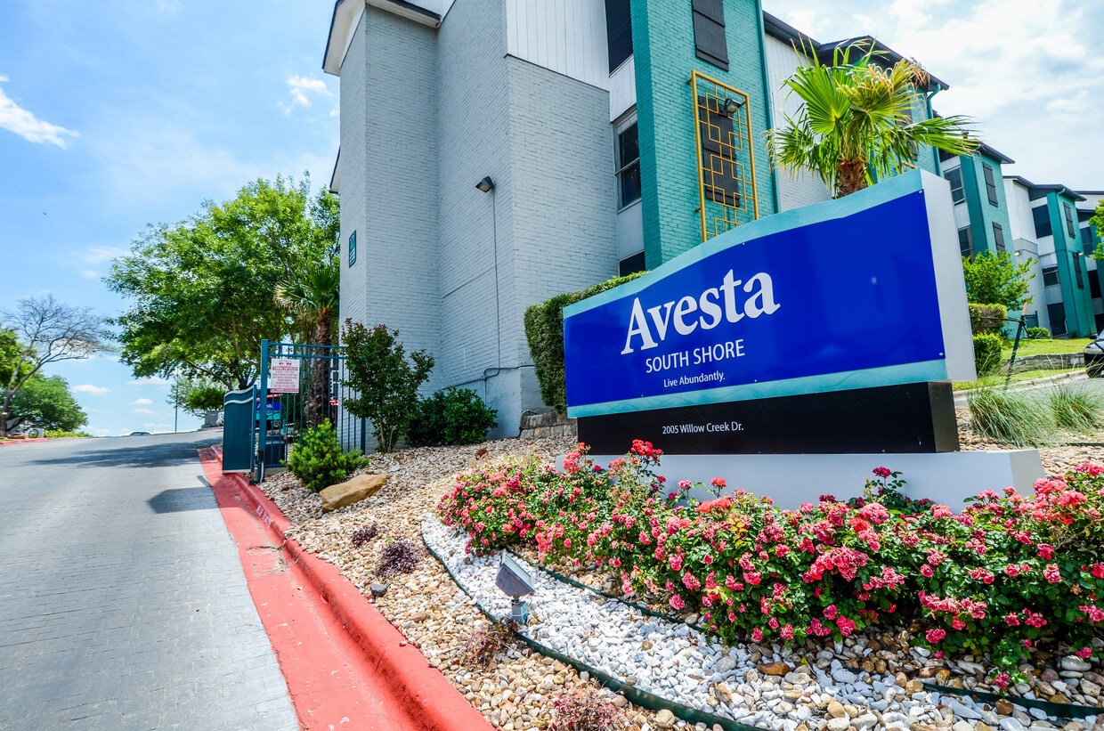 South Shore Apartments in Austin, TX