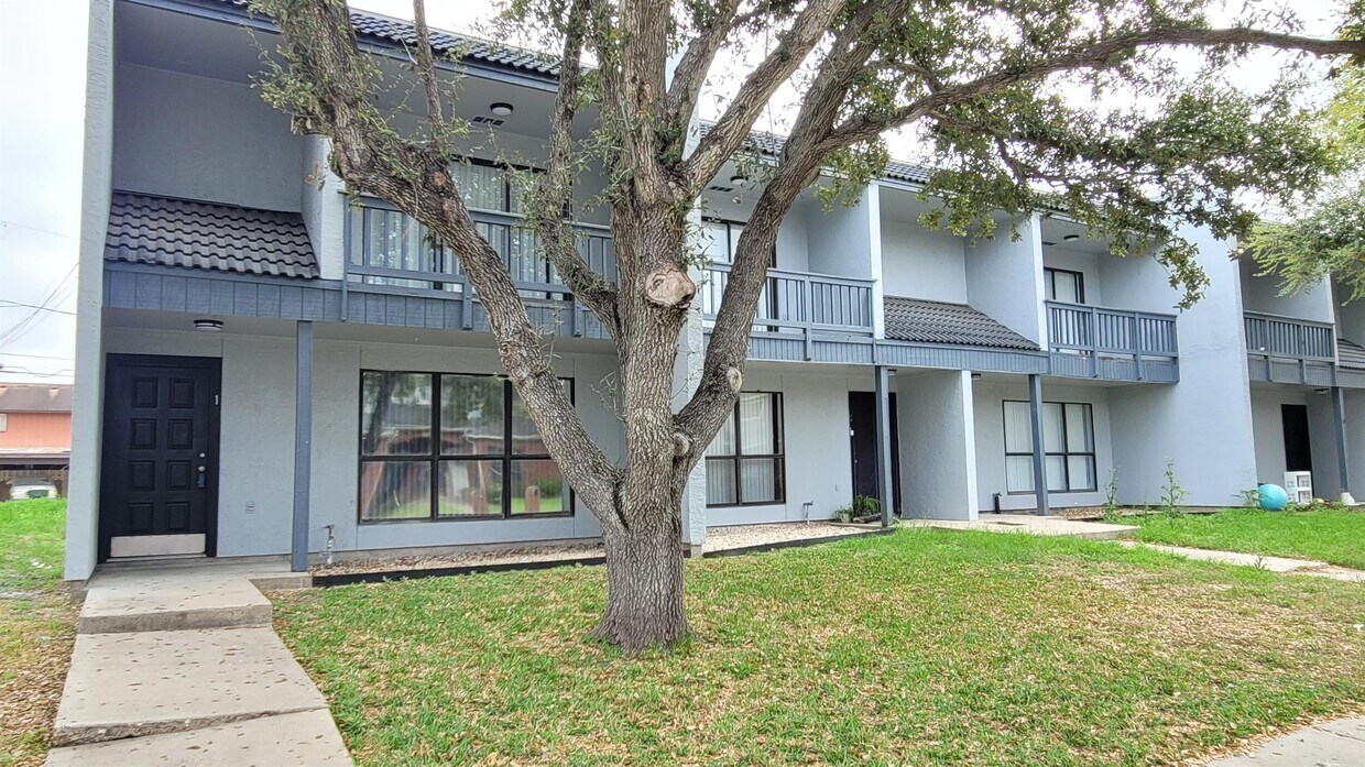 Primary Photo - 4226 Walnut Hills Dr