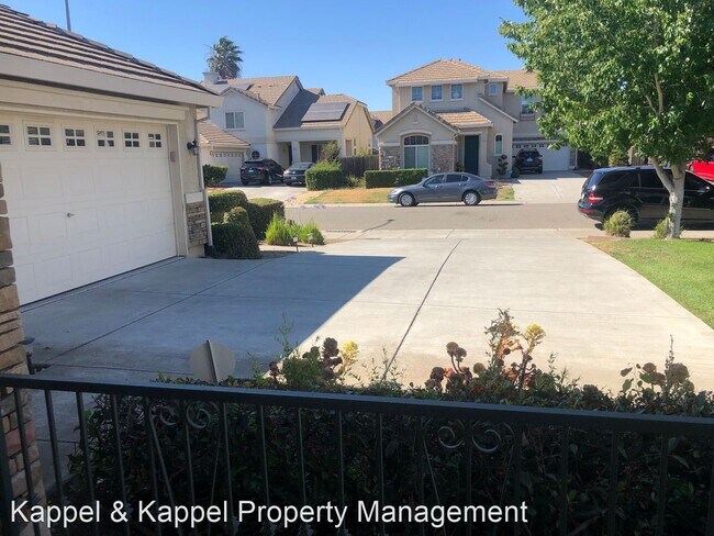 Foto del edificio - 3 br, 3 bath House - 1712 Dover Circle
