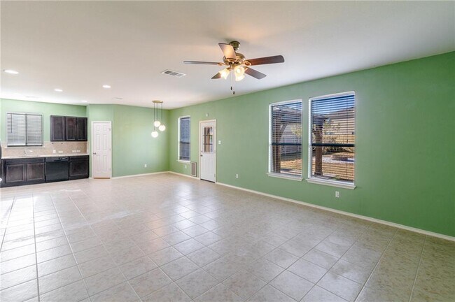 Foto del edificio - 140 Sundown Ave