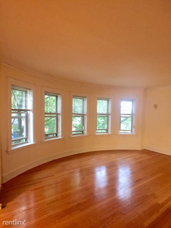 Foto del edificio - 6438 N Sacramento Ave