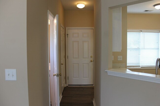 Building Photo - Townhome in Olde Town Village, Bluffton