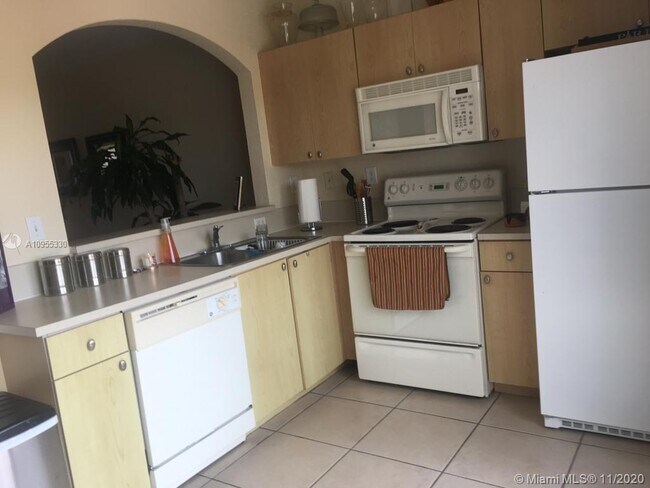 Foto del edificio - 17148 SW 138th Ct 17148 Miami Fl 33177