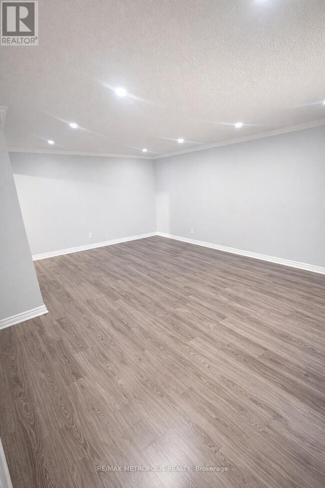 Building Photo - 1320 Fundy Ct