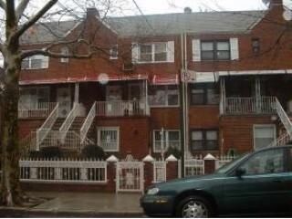 Foto principal - 1457 E 102nd St