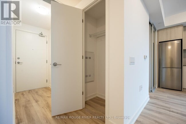 Building Photo - 7439 Kingston Rd