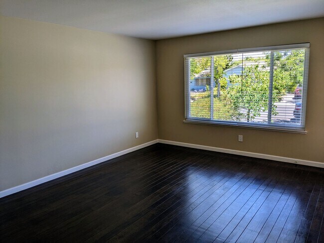 Foto del edificio - Remodeled 4 Bed 2 Bath Sunnyvale Home - Sp...