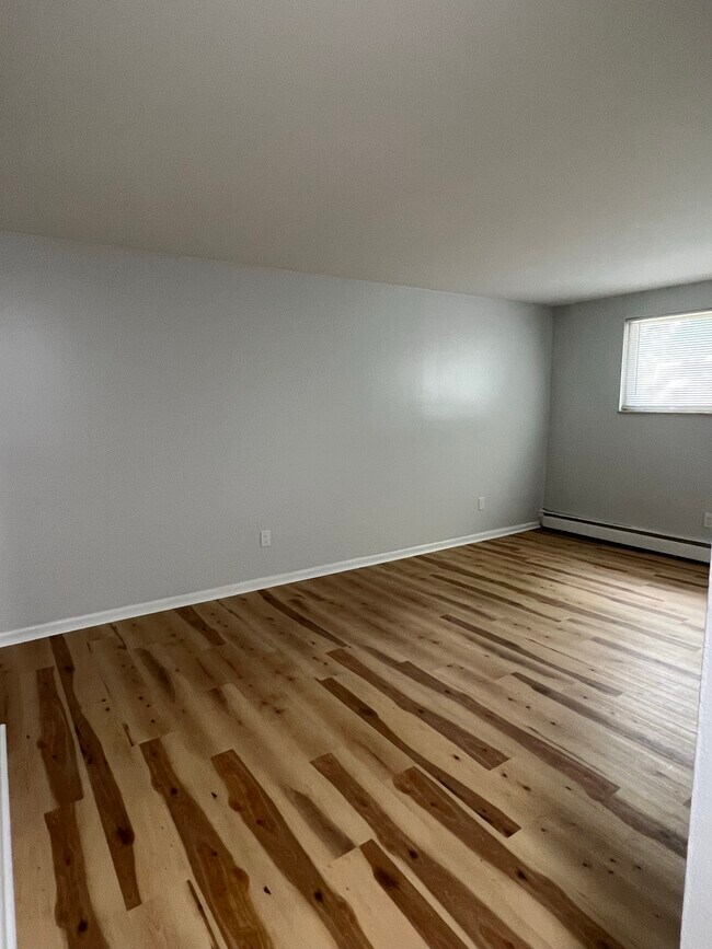 Foto del edificio - Main Street Milford Apartments LLC