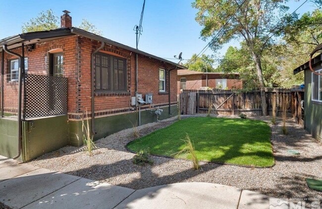view of studio in back on right - 609 W 11th St