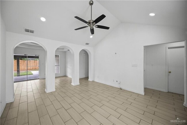 Building Photo - 4601 Thunderbird Ave