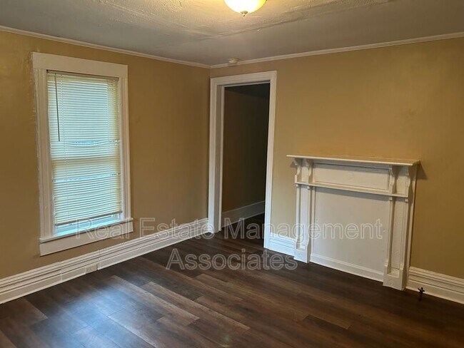 Foto del edificio - 840 Friedman St