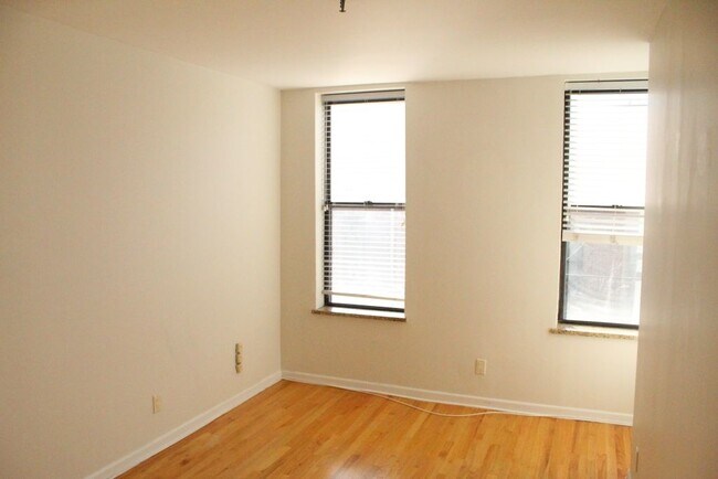 Foto del edificio - 1222 Washington St
