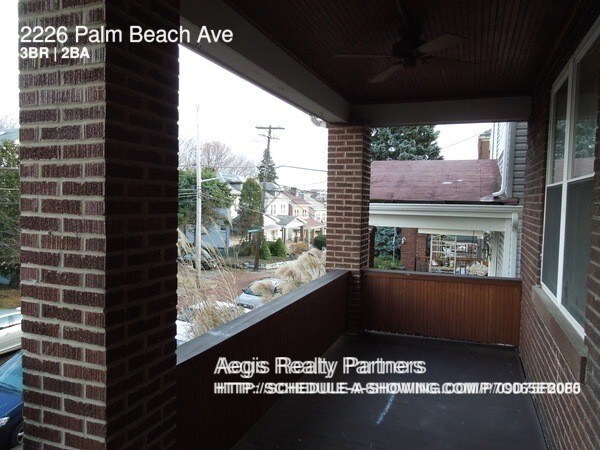 Building Photo - 2226 Palm Beach Ave