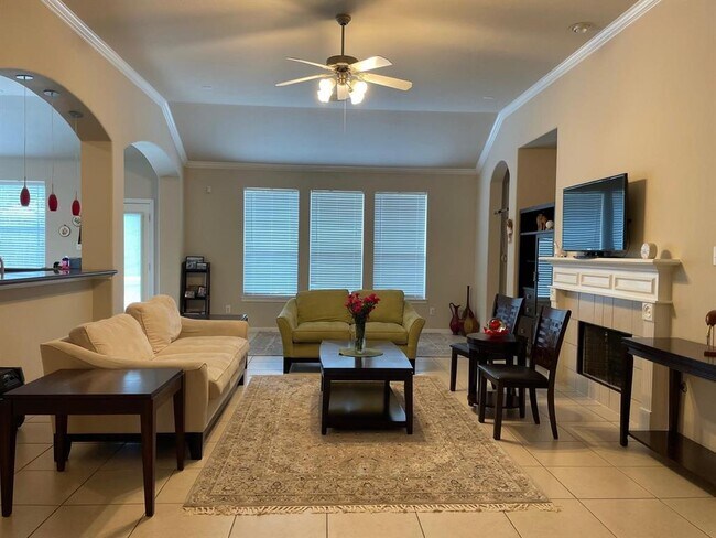 Foto del edificio - 5023 Logans Landing Ln