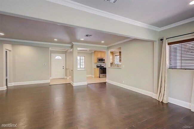 Foto del edificio - 3 br, 2 bath House - 6515 Baird Ave