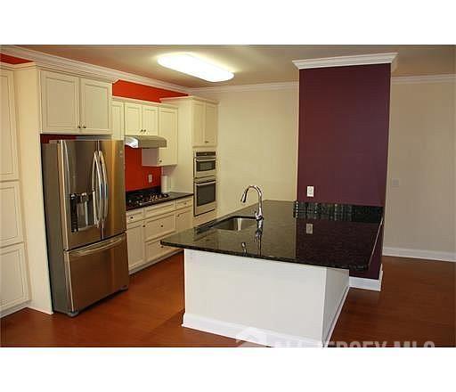 Building Photo - 204 Downey Ln