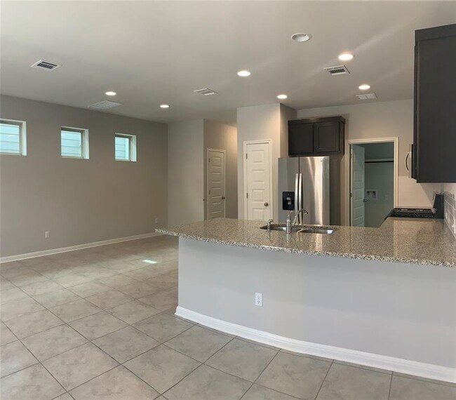 Building Photo - 1709 Arendale Dr