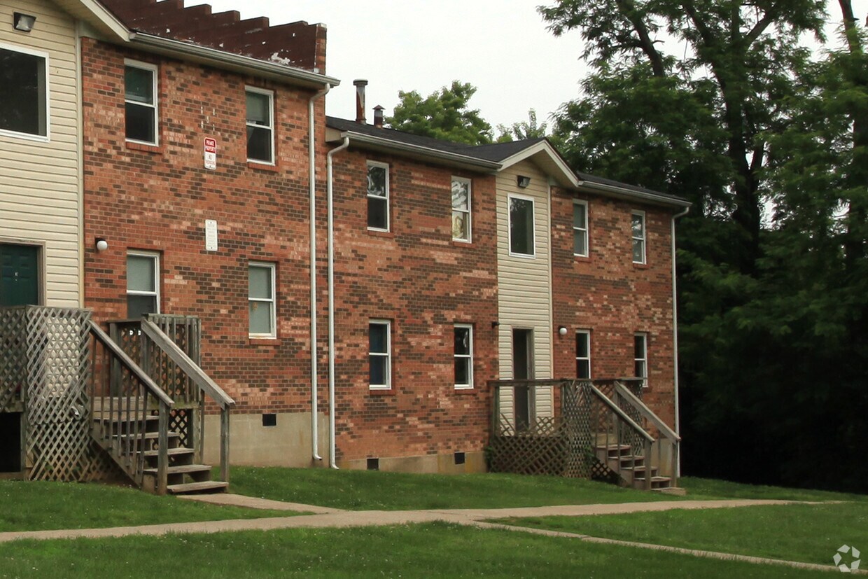 Foto principal - Village Green Apartments
