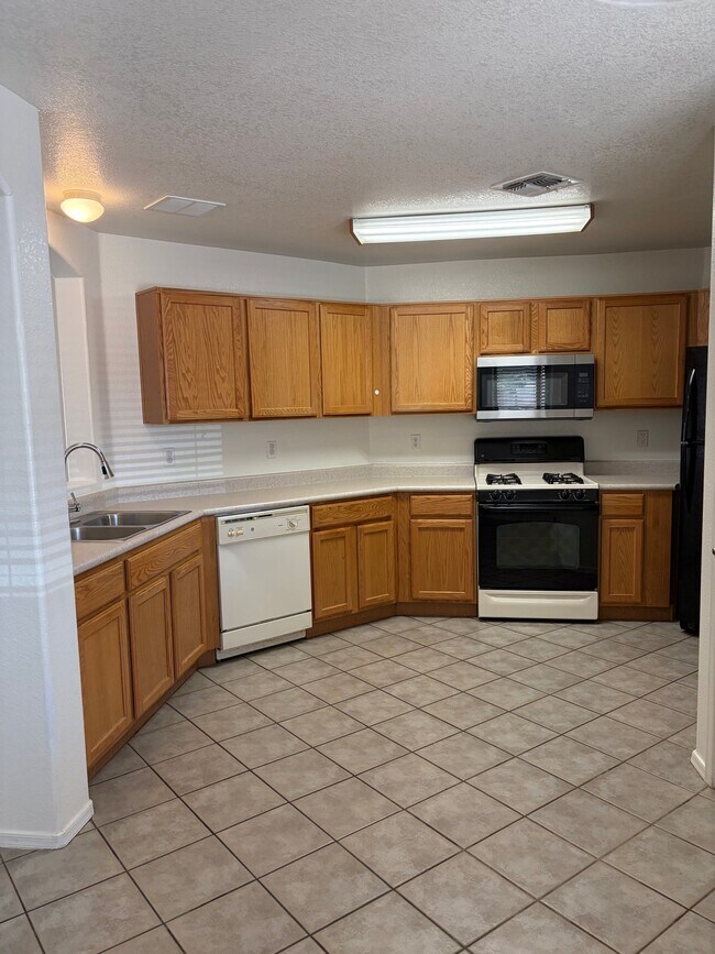 Foto del edificio - 6680 W Brightwater Way