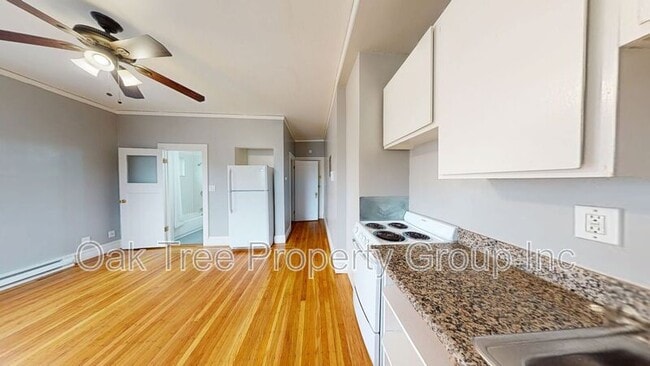 Building Photo - 535 41st St