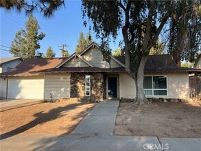 Building Photo - 705 S Grove St