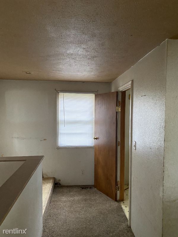 Building Photo - 1 br, 1 bath House - 2415 W Malone Ave