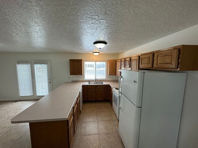 Foto del edificio - Charming 3-Bed, 2-Bath Home in Prime Ameri...
