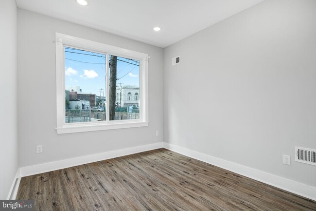 Foto del edificio - 2331 Jasper St
