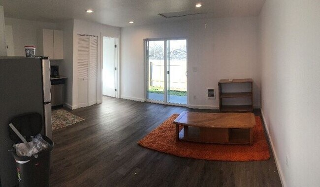 Foto del edificio - Perfect 1 Bedroom 1 Bath Cottage House!!!