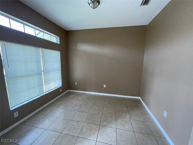 Foto del edificio - 2710 55th St W