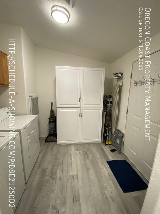 Foto del edificio - 227 NW 55th St