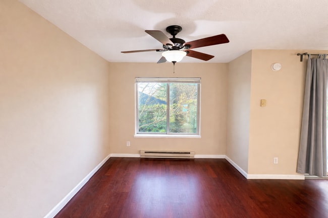 Building Photo - 86 Kingsgate Rd