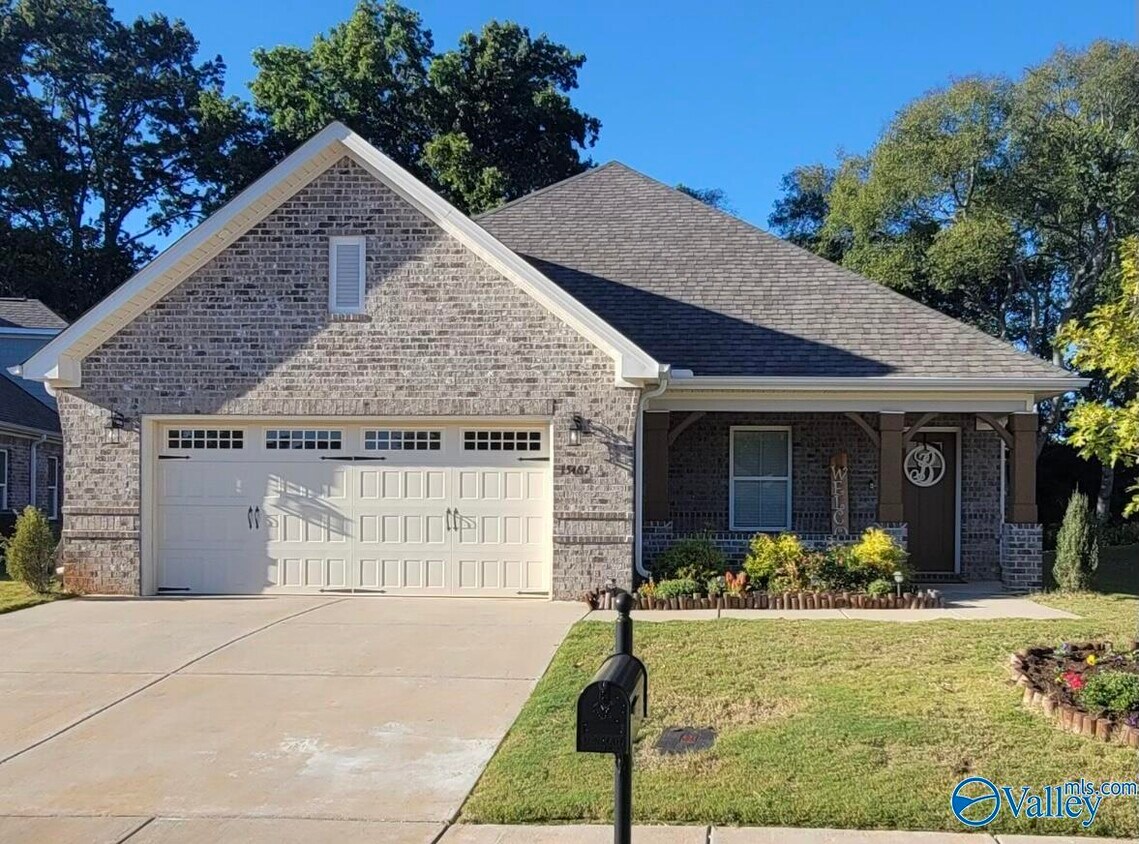 15467 Ironcrest Drive NW, Harvest, AL 35749 House for Rent in Harvest, AL