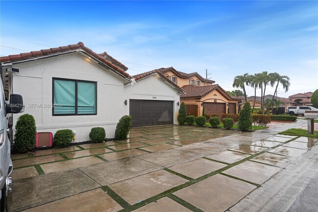 Foto del edificio - 3634 SW 156th Ct