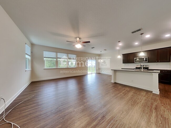 Foto del edificio - 10321 Watercrest Court