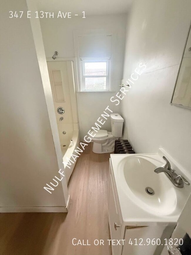 Building Photo - 347 E 13th Ave