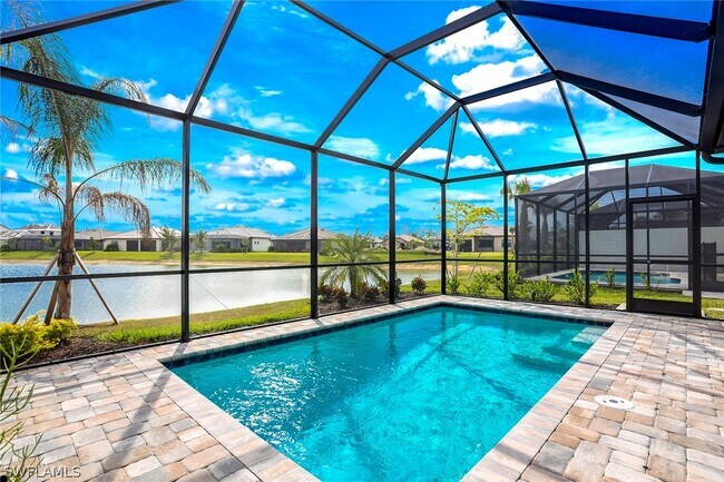 Foto del edificio - 7798 Jacaranda Ln
