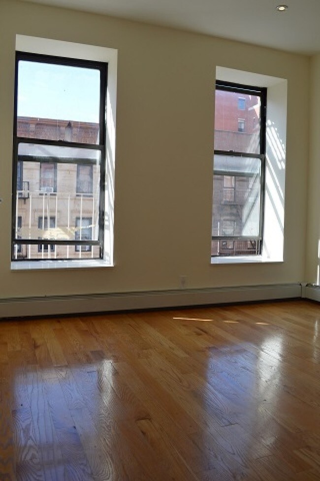Interior Photo - 243 W 115th St
