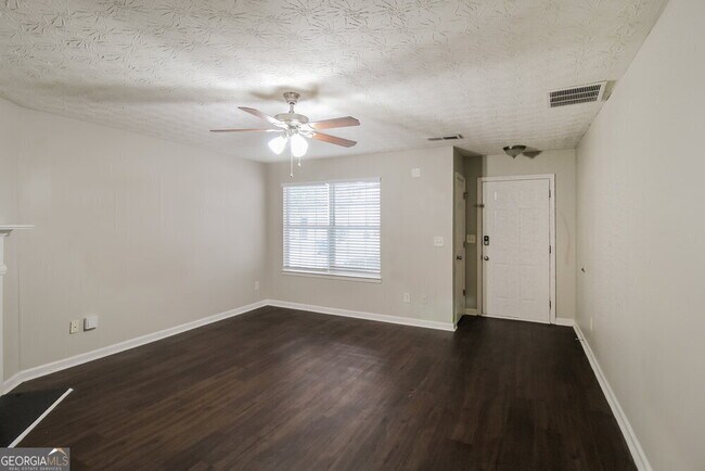 Foto del edificio - 451 Springbottom Ct SE