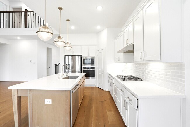 Building Photo - 29914 Violet Crest Ct
