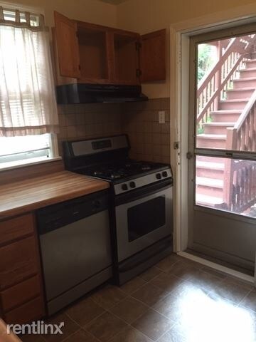 Building Photo - 1 br, 1 bath Condo - 1741 W 95th Pl