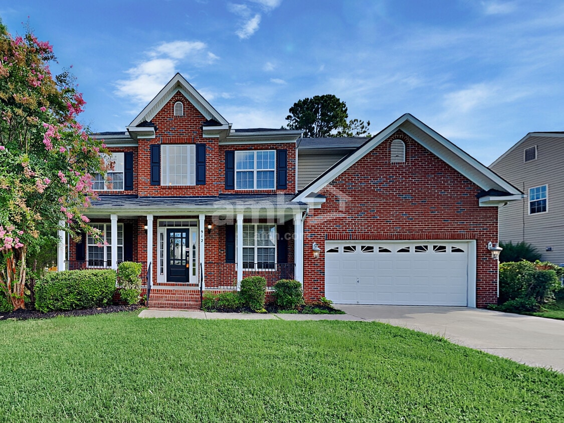 Primary Photo - 912 Pristine Ln