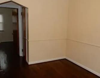 Building Photo - 3065 Glenmore Ave