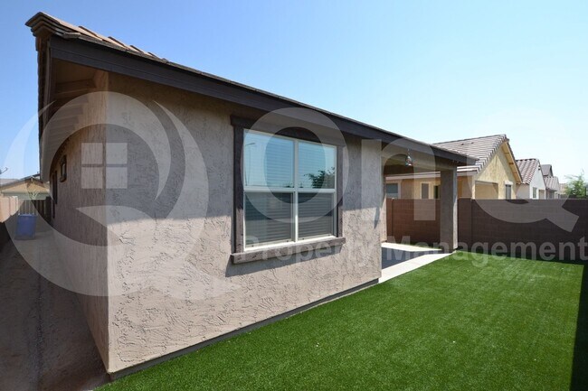 Foto del edificio - 13290 N 144th Ln