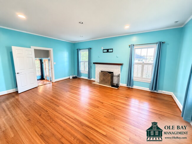Foto del edificio - Charming Midtown Cottage