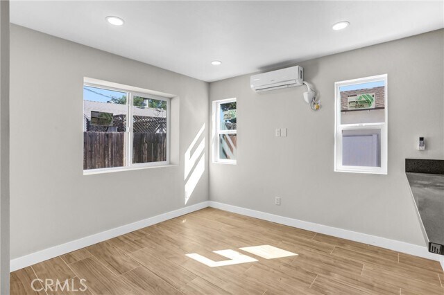 Foto del edificio - 217 Danecroft Ave