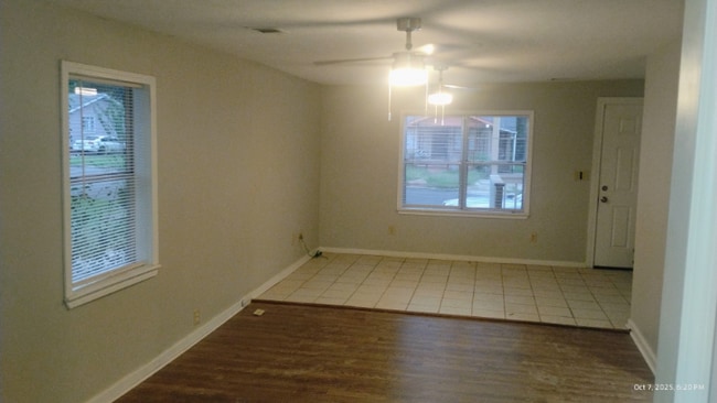 Foto del edificio - 1332 Fernwood Dr