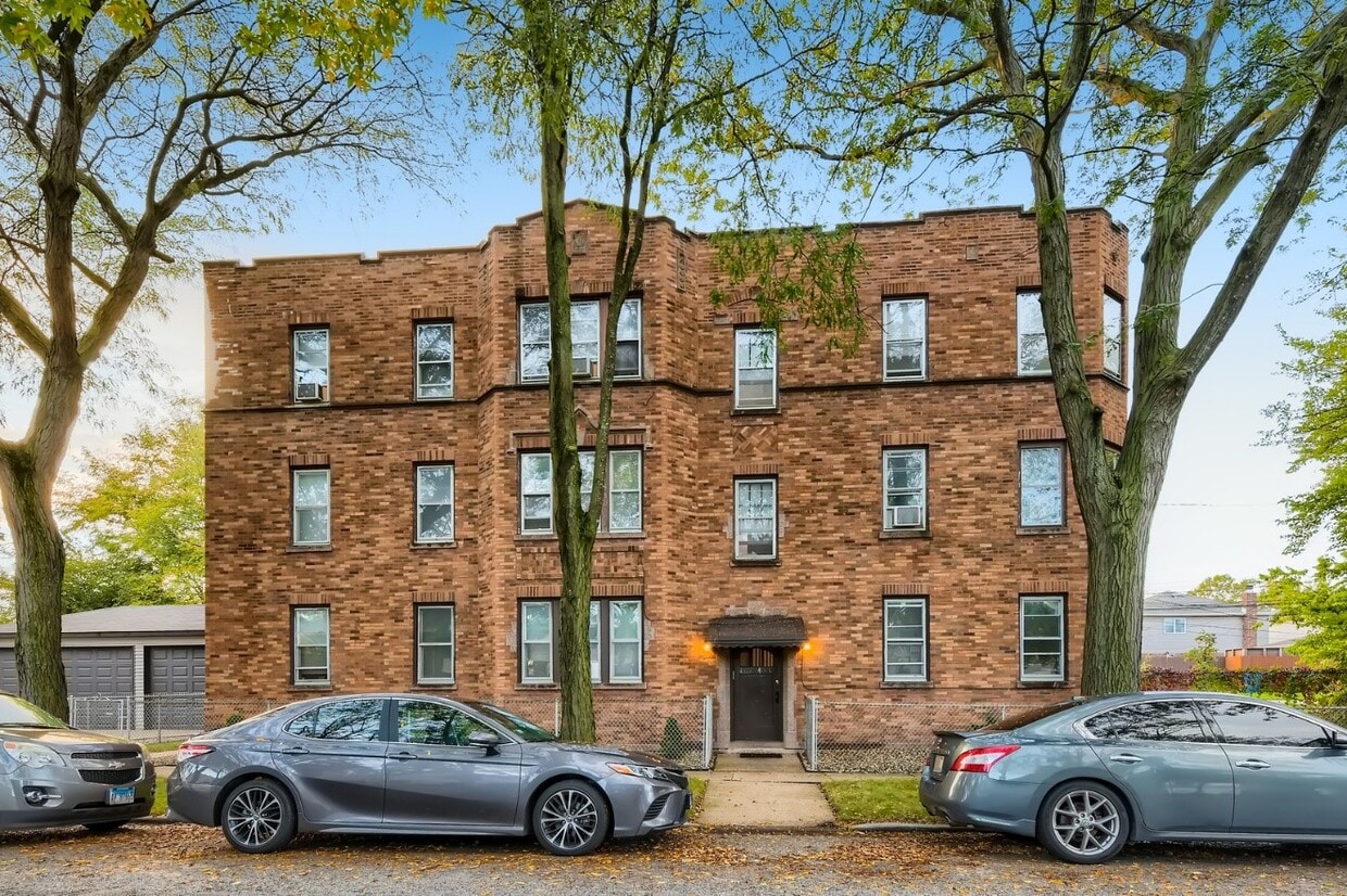 Primary Photo - 10904 S Avenue D