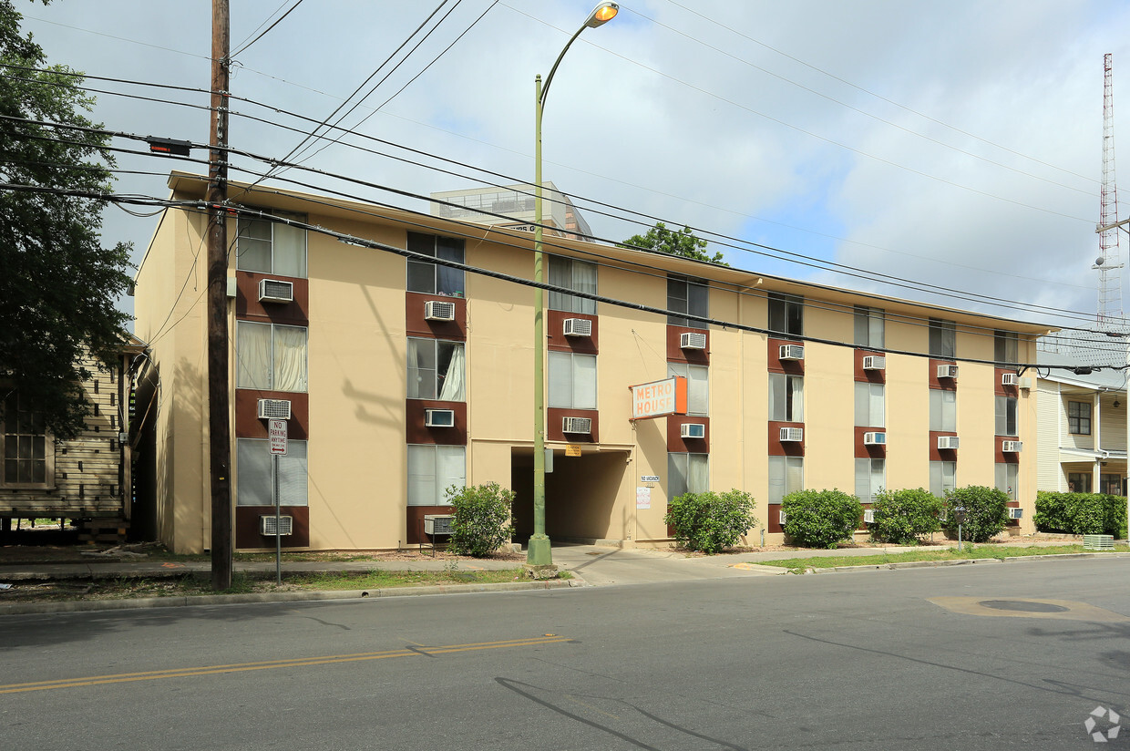 Foto del edificio - Metro House Apartments